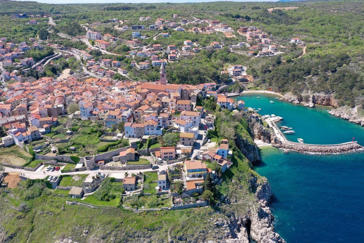 Moro Vrbnik Lägenhet Exteriör bild